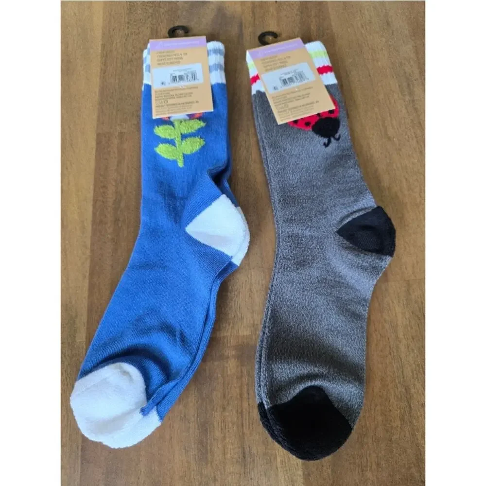 MUK LUKS Women's Dream Step Cozy Crew Sock, 1-Pack Lot of 2 Lady bug / Flower